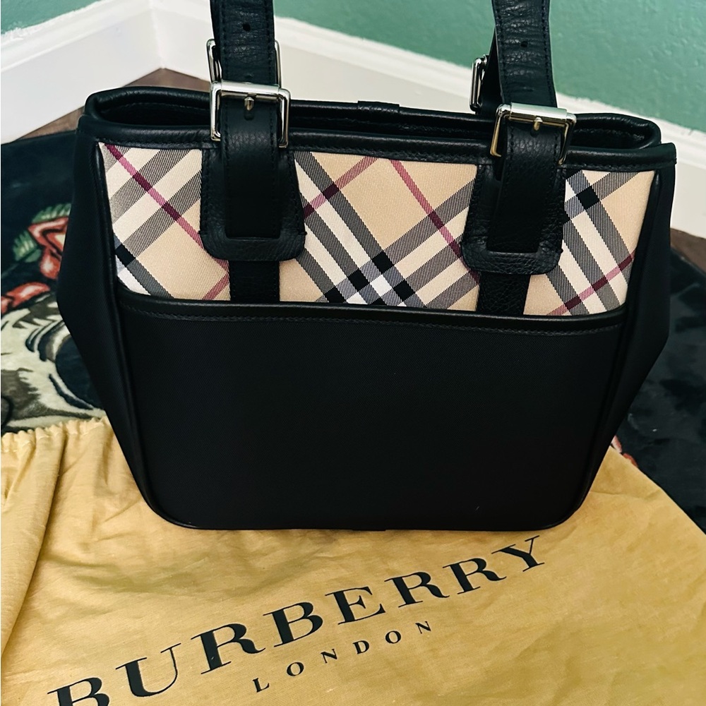 Burberry  Nova Check Tote Nylon W/dust bag
